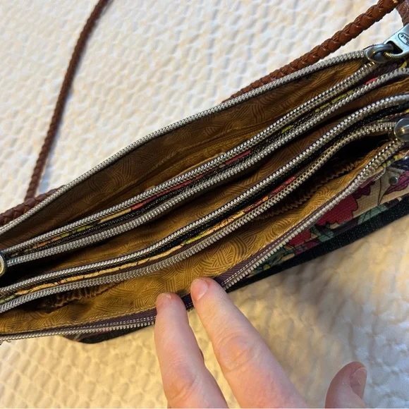 RARE Sakroots Floral Butterfly Crossbody Convertible Bag - Picture 8 of 11